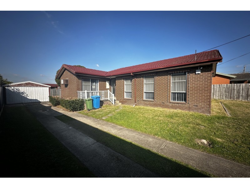 6 Green Valley Crescent, Hampton Park VIC 3976