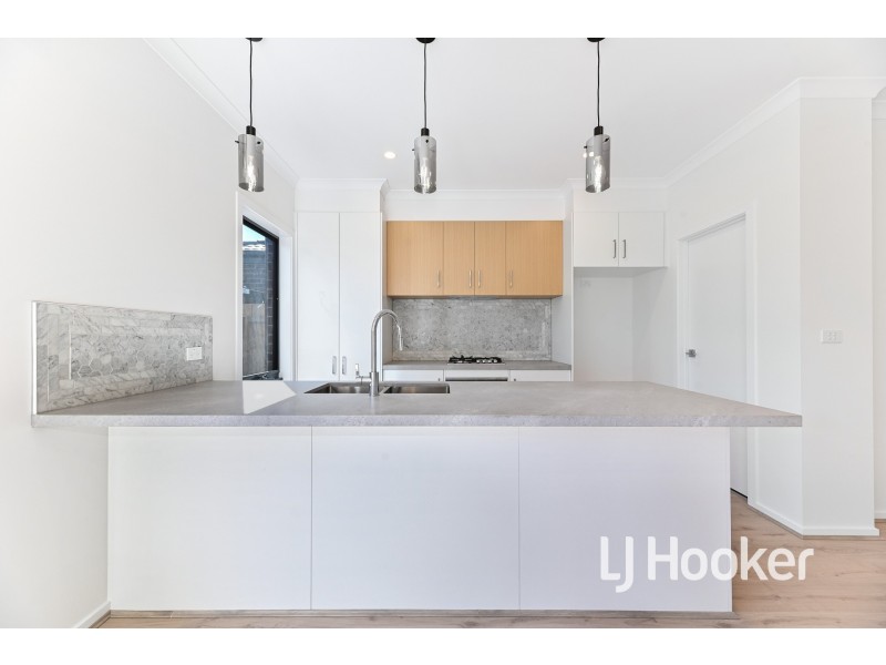 2/45 Highland Avenue, Hampton Park VIC 3976