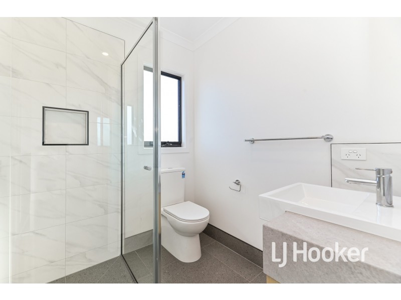 2/45 Highland Avenue, Hampton Park VIC 3976