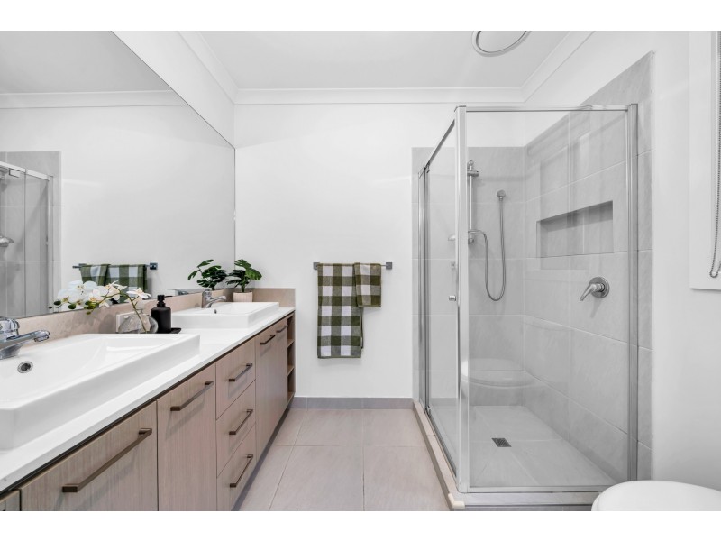 22 Verbena Boulevard, Clyde VIC 3978