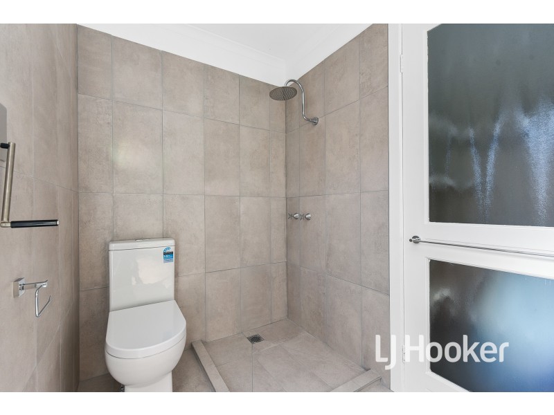 11 Beckington Crescent, Hampton Park VIC 3976