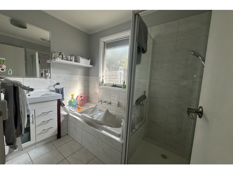 5 Harwood Court, Berwick VIC 3806