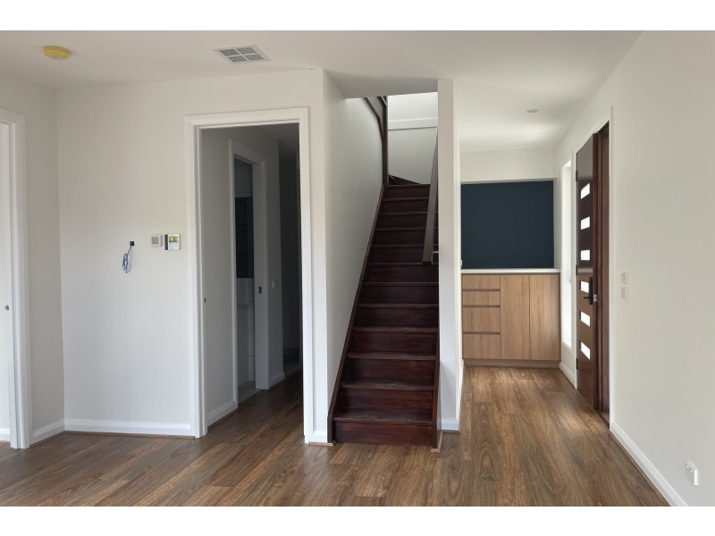 2/3 Cremin Court, Mount Waverley VIC 3149