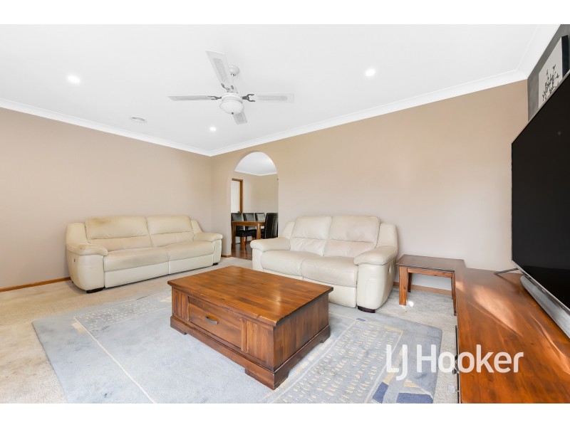 4 Geraldine Drive, Hampton Park VIC 3976