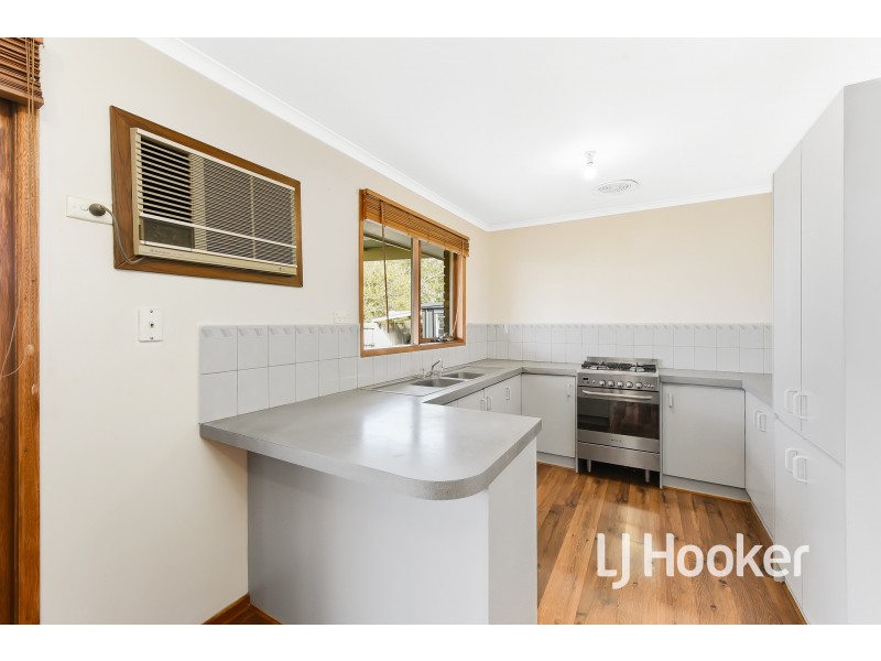 4 Geraldine Drive, Hampton Park VIC 3976