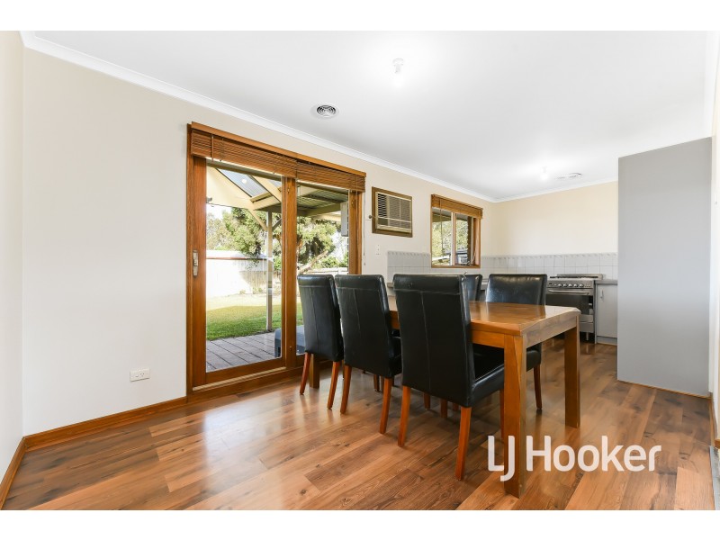 4 Geraldine Drive, Hampton Park VIC 3976
