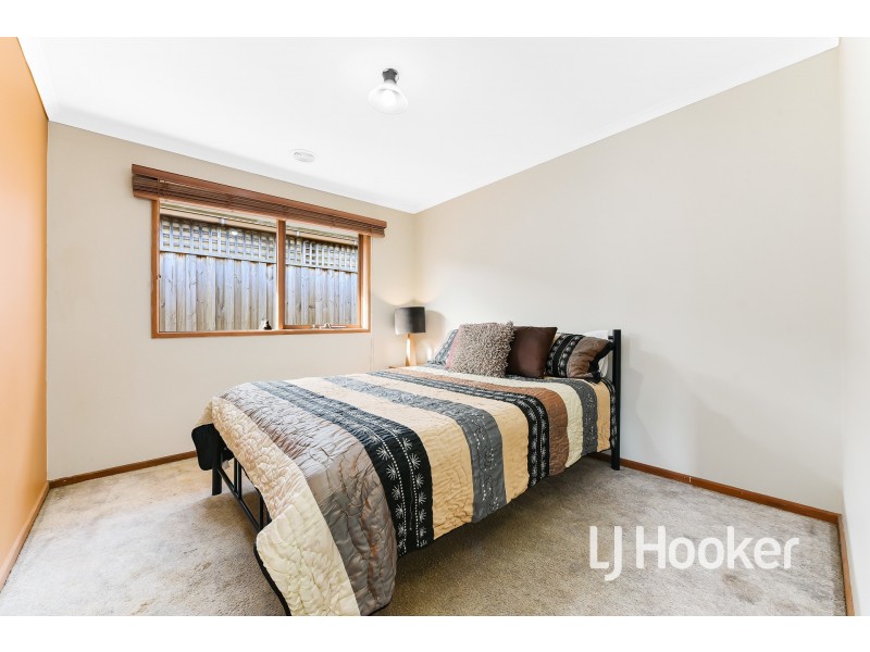 4 Geraldine Drive, Hampton Park VIC 3976