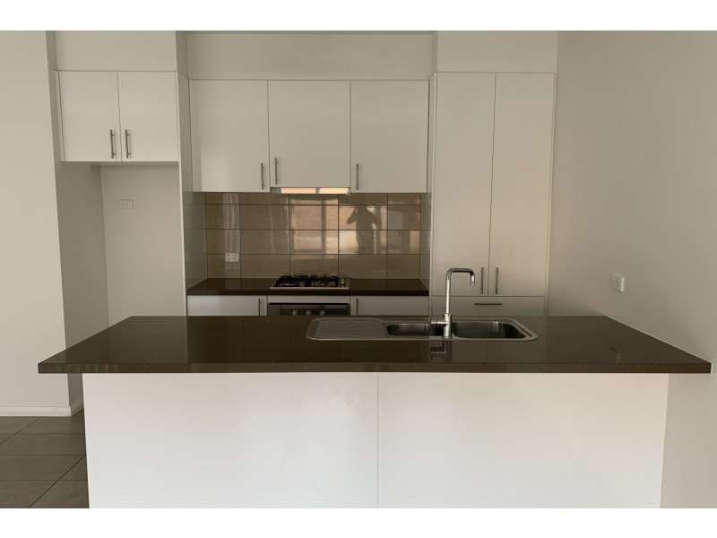 9/14-15 Hazelmere Avenue, Cranbourne VIC 3977