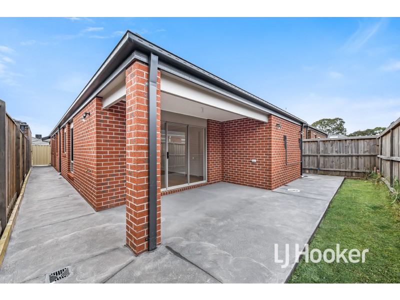 27 Limonium Crescent, Lyndhurst VIC 3975
