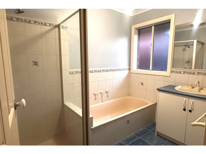 14 Eldershaw Drive, Lynbrook VIC 3975