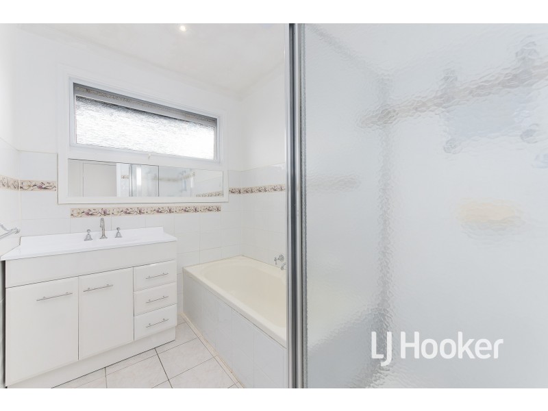 5 Garnet Court, Hampton Park VIC 3976