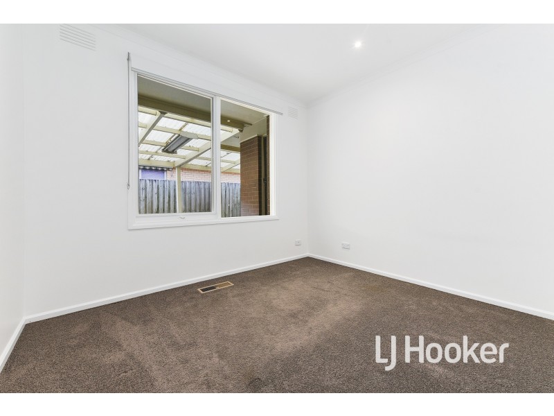 5 Garnet Court, Hampton Park VIC 3976
