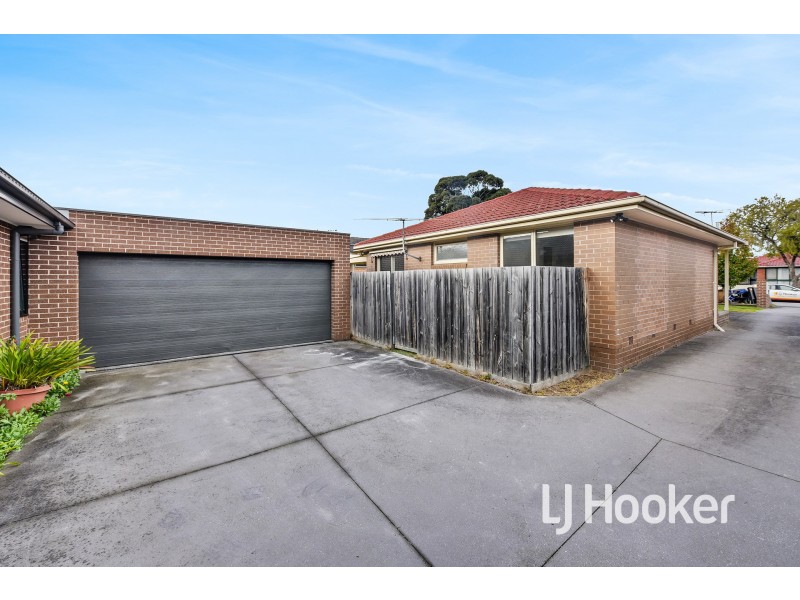 5 Garnet Court, Hampton Park VIC 3976