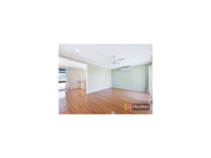 27 Simon Court, Hampton Park VIC 3976