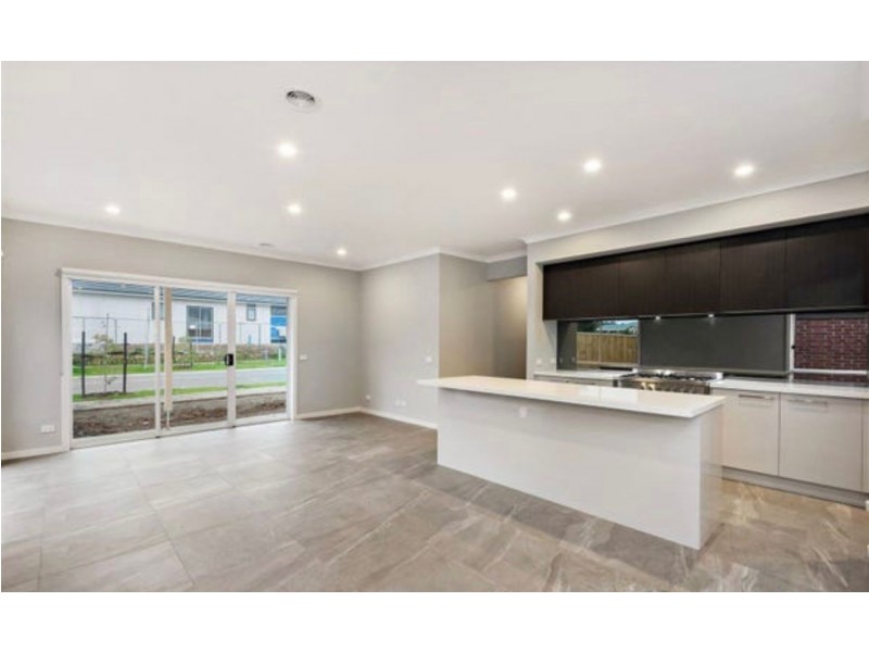 9 Papa Way, Officer VIC 3809