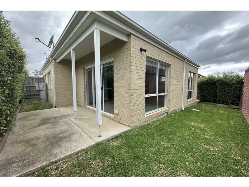 9 Papa Way, Officer VIC 3809