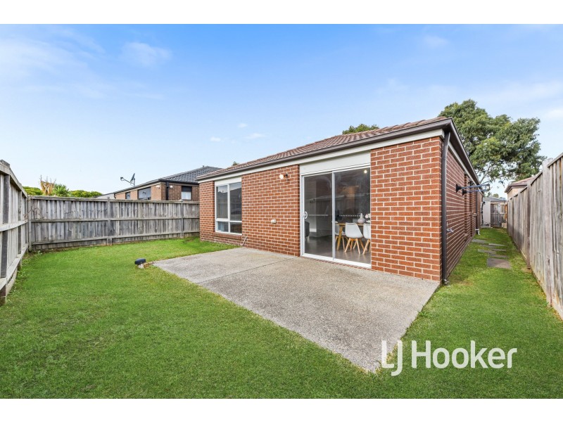 1/46-48 Beckington Crescent, Hampton Park VIC 3976