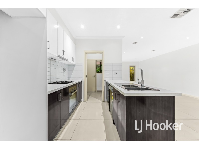 9/280 Pound Road, Hampton Park VIC 3976