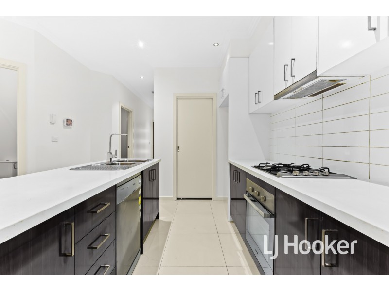 9/280 Pound Road, Hampton Park VIC 3976