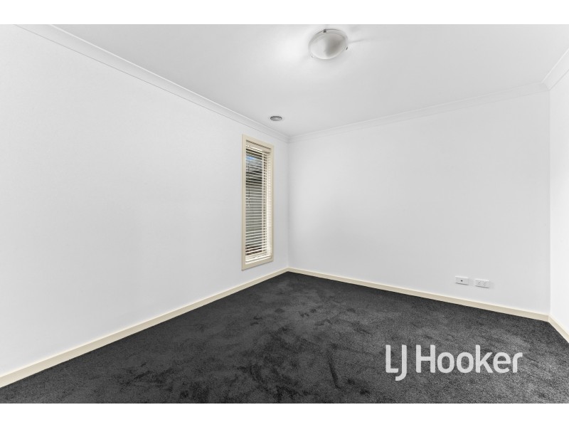 9/280 Pound Road, Hampton Park VIC 3976