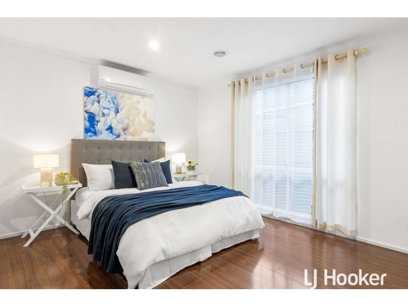 8 Raphael Street, Hallam VIC 3803