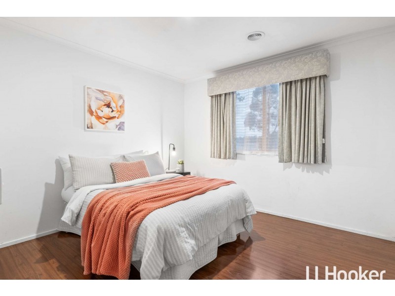 8 Raphael Street, Hallam VIC 3803