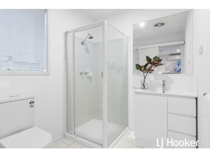 8 Raphael Street, Hallam VIC 3803