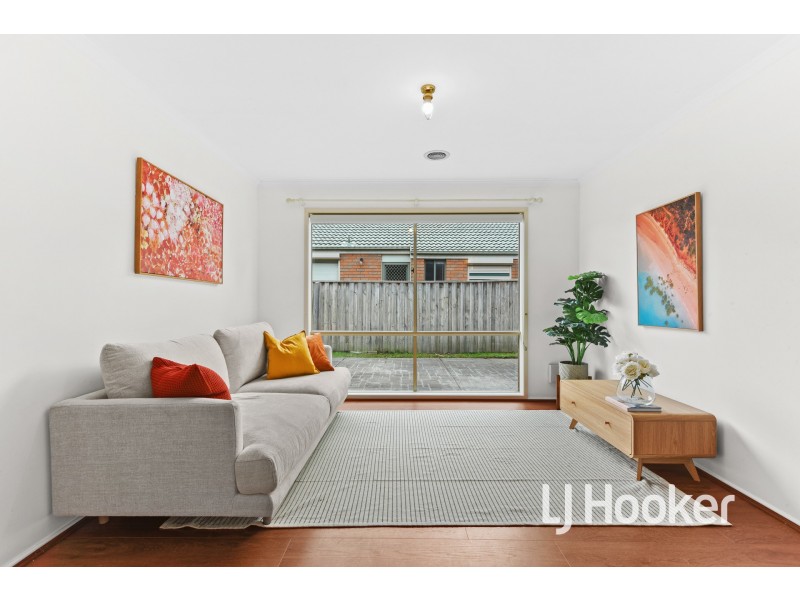 68 Astley Wynd, Lynbrook VIC 3975