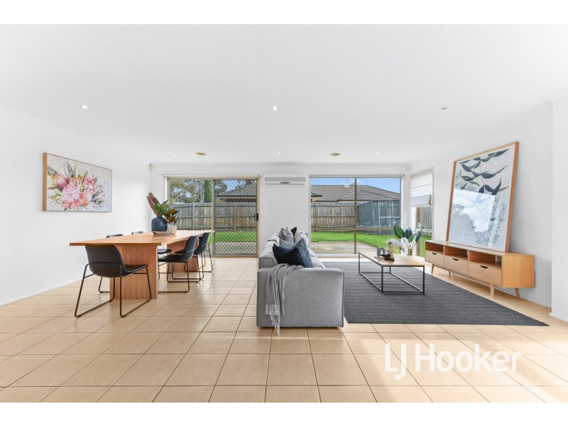 68 Astley Wynd, Lynbrook VIC 3975