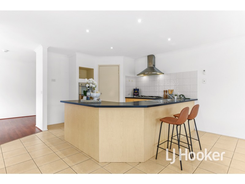 68 Astley Wynd, Lynbrook VIC 3975