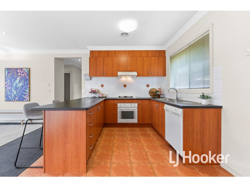 40 Strabane Way, Hampton Park VIC 3976
