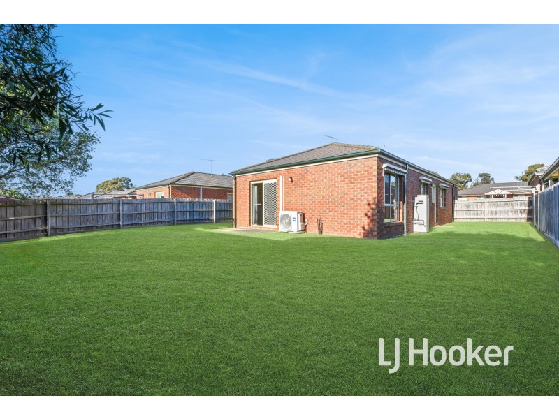 40 Strabane Way, Hampton Park VIC 3976