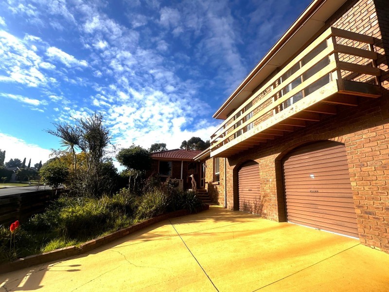 2 David Collins Drive, Endeavour Hills VIC 3802