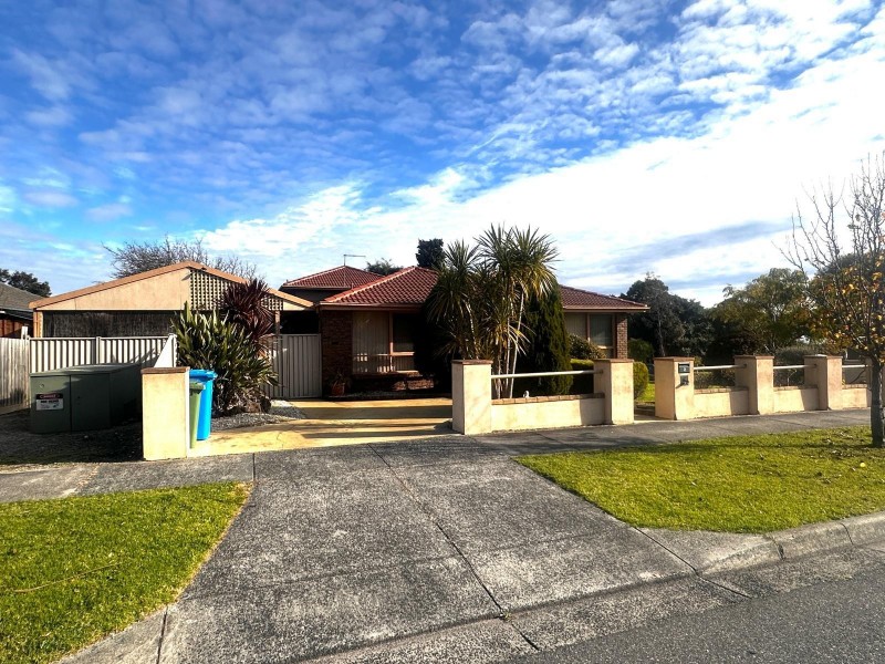 2 David Collins Drive, Endeavour Hills VIC 3802