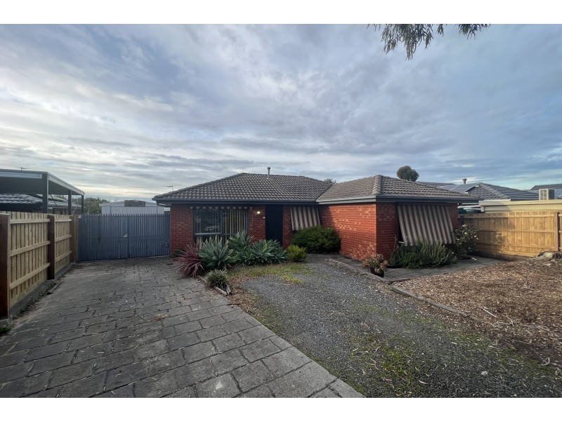 20 Isaac Edey Place, Hampton Park VIC 3976