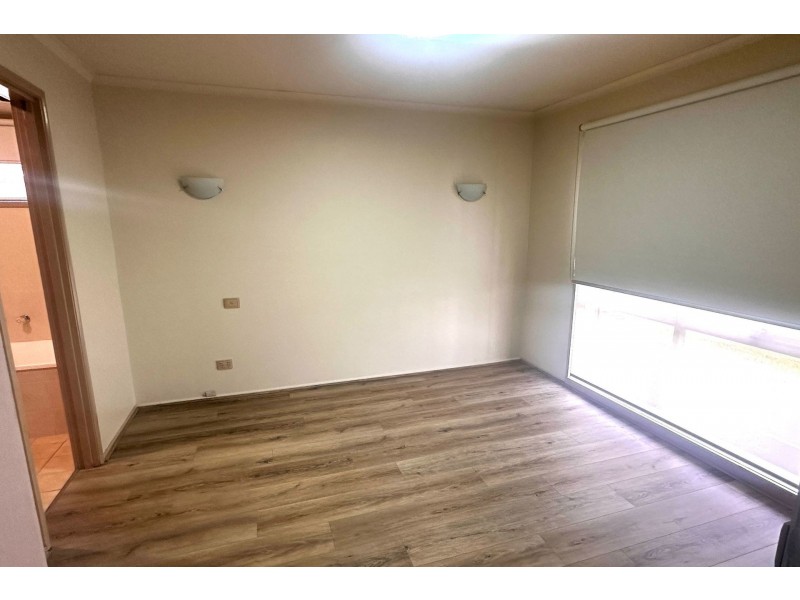 26 Josephine Avenue, Cranbourne North VIC 3977