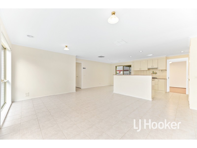 15 Somerset Court, Narre Warren South VIC 3805