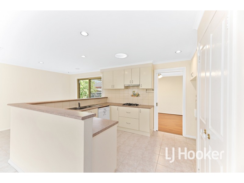 15 Somerset Court, Narre Warren South VIC 3805