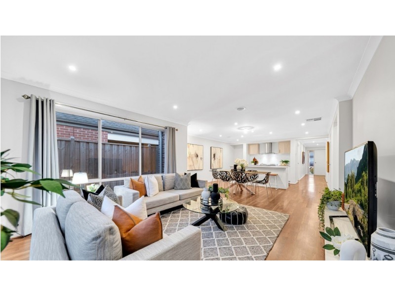 4 Anice Street, Cranbourne East VIC 3977