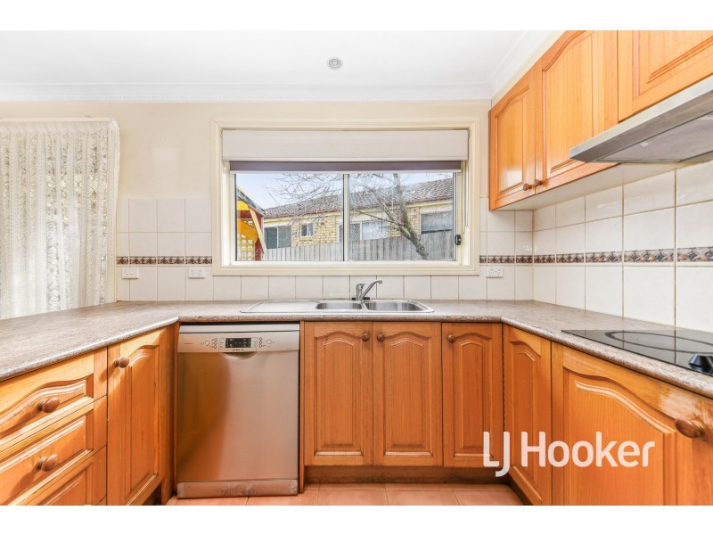 33 Jessica Drive, Hampton Park VIC 3976