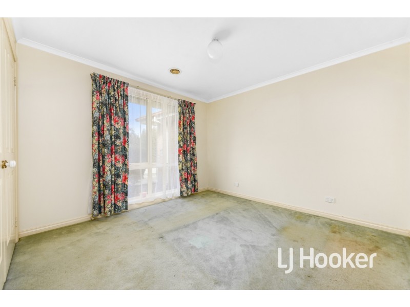33 Jessica Drive, Hampton Park VIC 3976
