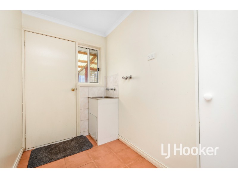 33 Jessica Drive, Hampton Park VIC 3976