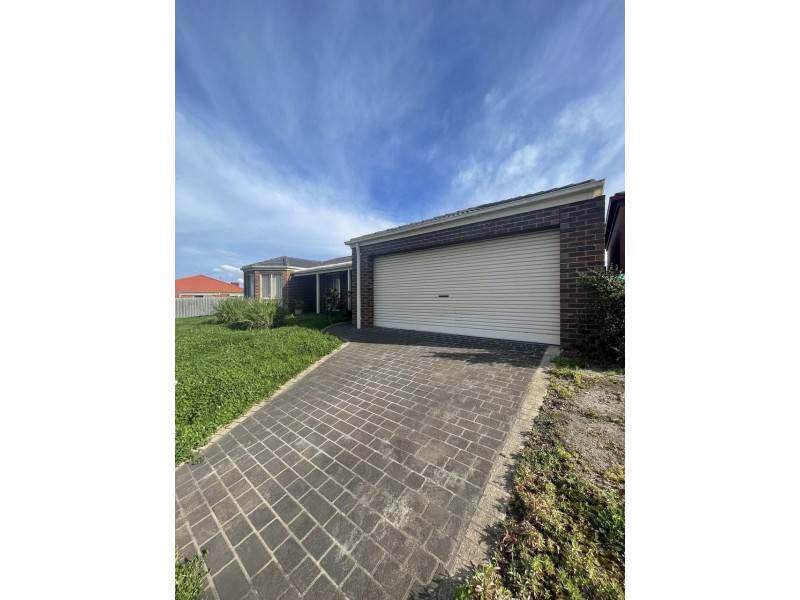 7 Ashmore Avenue, Narre Warren South VIC 3805