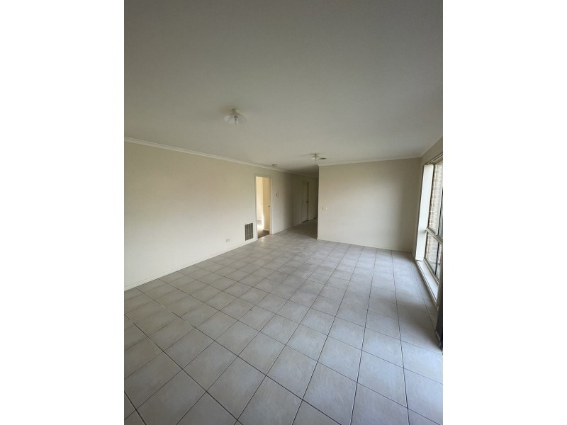 7 Ashmore Avenue, Narre Warren South VIC 3805