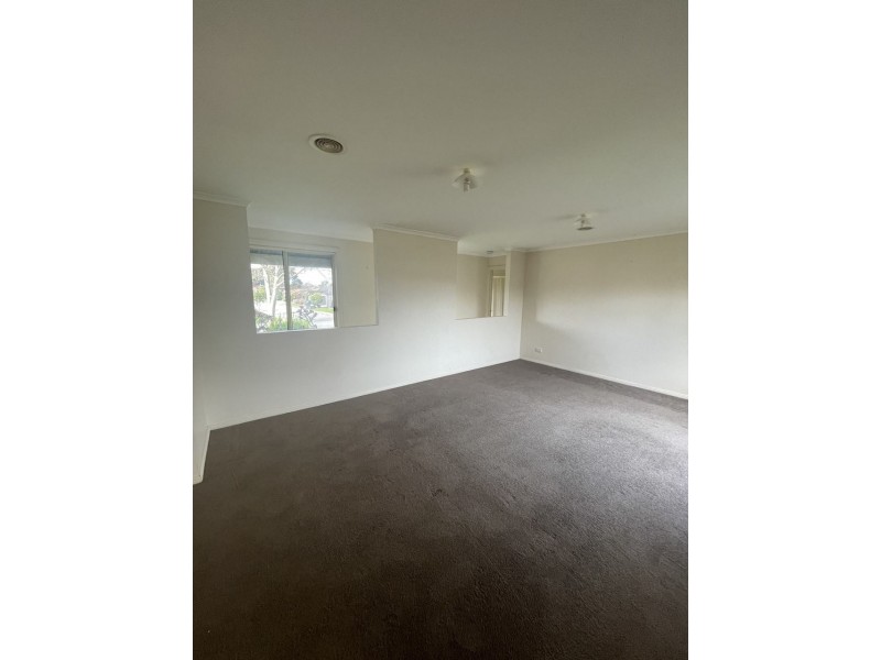 7 Ashmore Avenue, Narre Warren South VIC 3805