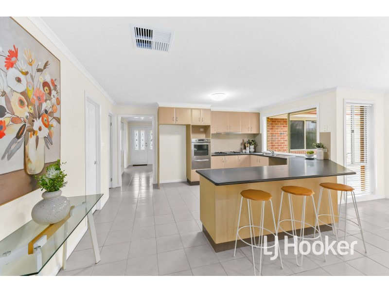 9 Arklow Court, Cranbourne VIC 3977