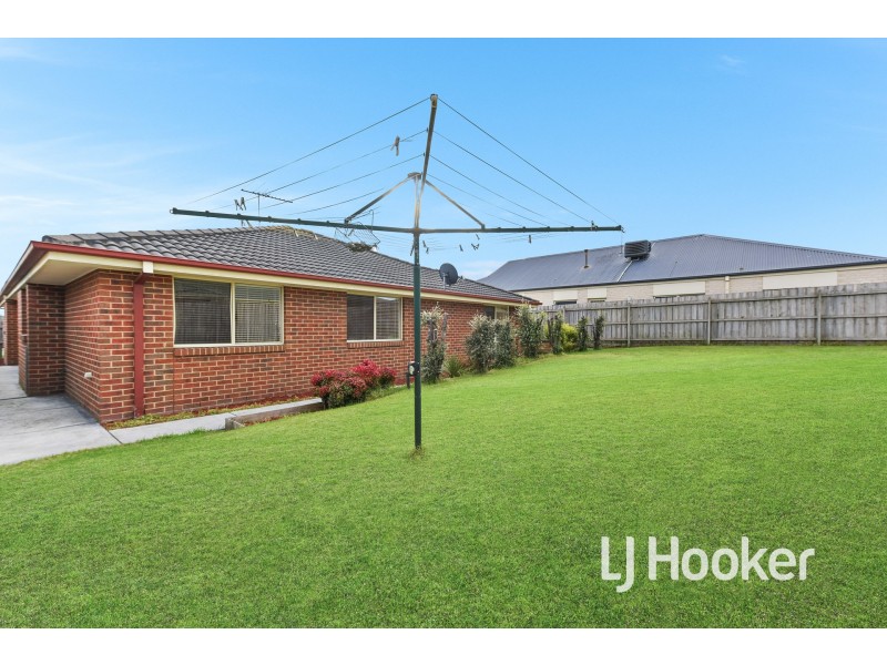 9 Arklow Court, Cranbourne VIC 3977