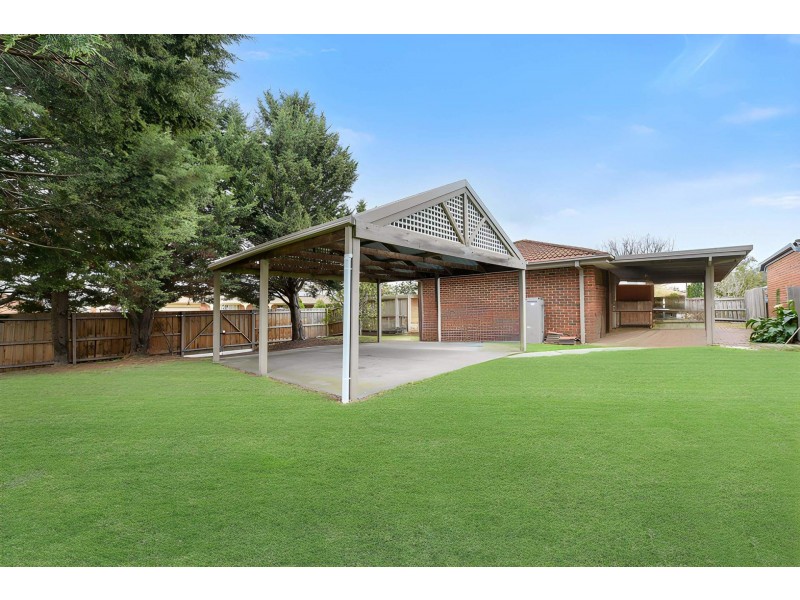 21 Denver Drive, Narre Warren VIC 3805