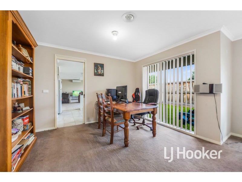 6A Jacqueline Place, Pakenham VIC 3810