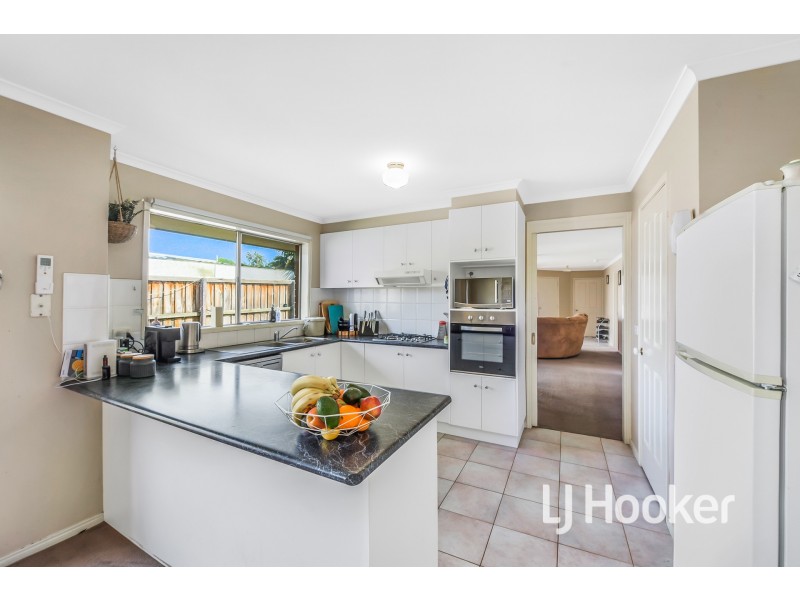 6A Jacqueline Place, Pakenham VIC 3810